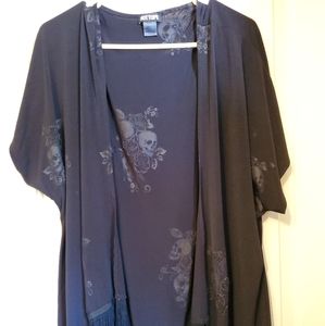 Black Skull Cover - hot topic